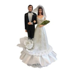 Cake topper Bridal Couple Plastic with Satin 15cm