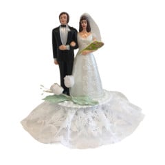 Cake topper Bridal Couple Plastic with Tulle 15cm